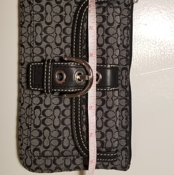 Black coach wristlet. Excellent condition! - Picture 2 of 3